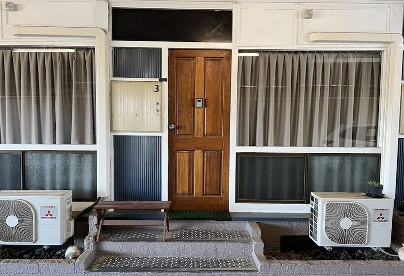 City Gates Motel Mackay   Contactless