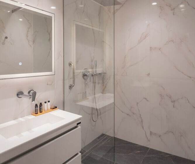 Contessa Bianca Luxury Suites