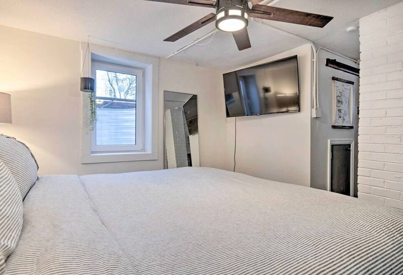 Convenient Denver Home W/ Private Hot Tub!