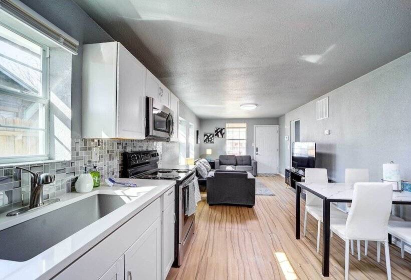 Convenient Tulsa Home   2 Mi To Downtown!