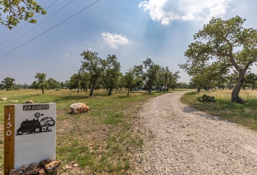 La Casita: Hot Tub & Firepit, 15 Min To Fred!