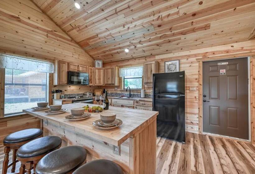 Cozy Cabin Firepit And Grill & 10 Mins To Main St