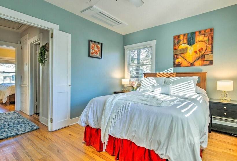 Cozy Denver Home W/ Full Kitchen: 4 Mi To Downtown