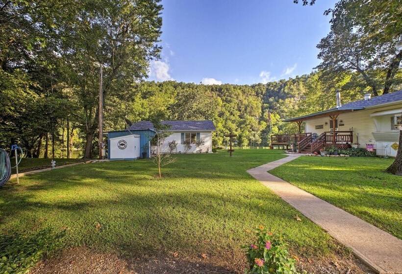 Cozy Waterfront Cottage W/ Deck On White River!