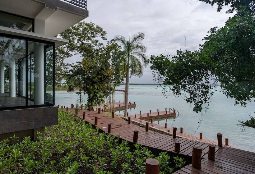 Cristalino Lagoon Front Hotel, Restaurant & Spa