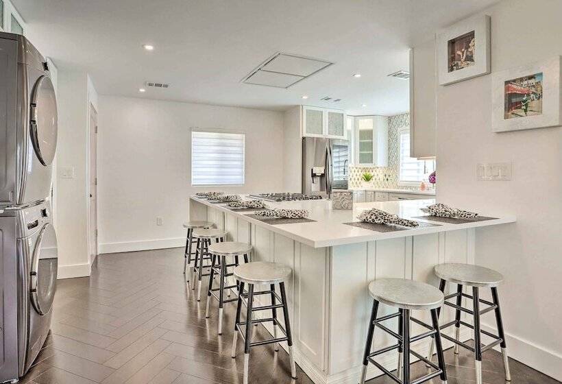 Denver Retreat W/ Yard ~ 4 Mi To Downtown!