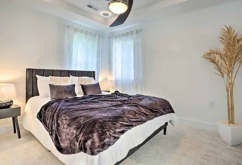 Denver Retreat W/ Yard ~ 4 Mi To Downtown!