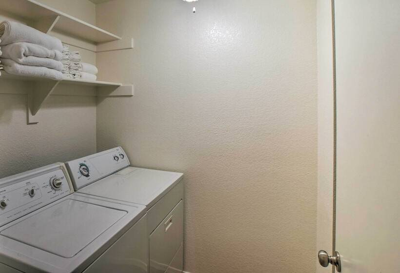 Gilbert Gem W/ Patio ~ Near Golf & Entertainment