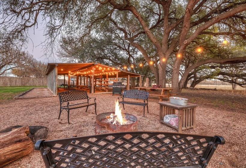 Olive St. Ranch Dolly S House