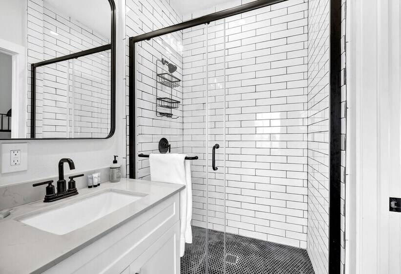 Olive St. Ranch Dolly S House