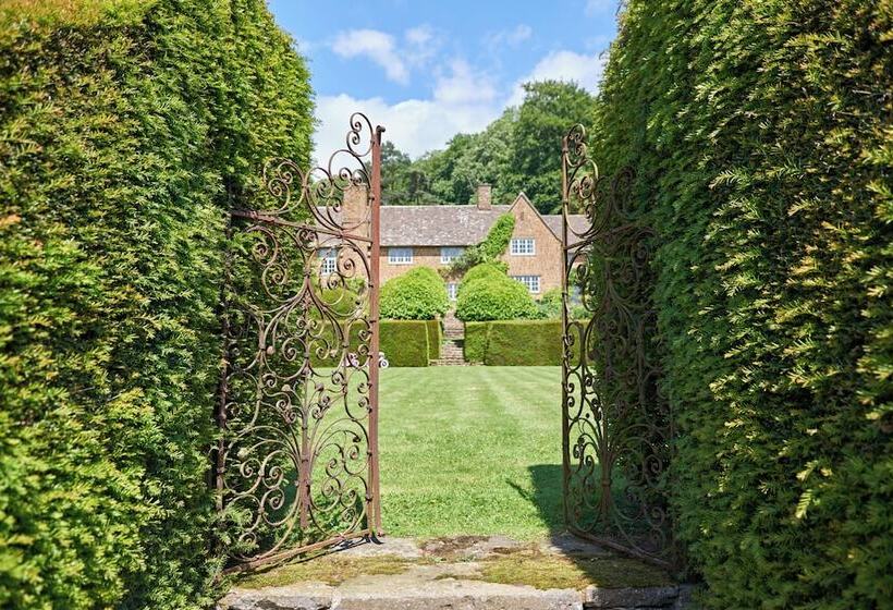 Drakestone House Manor With Breathtaking Cotswolds Views