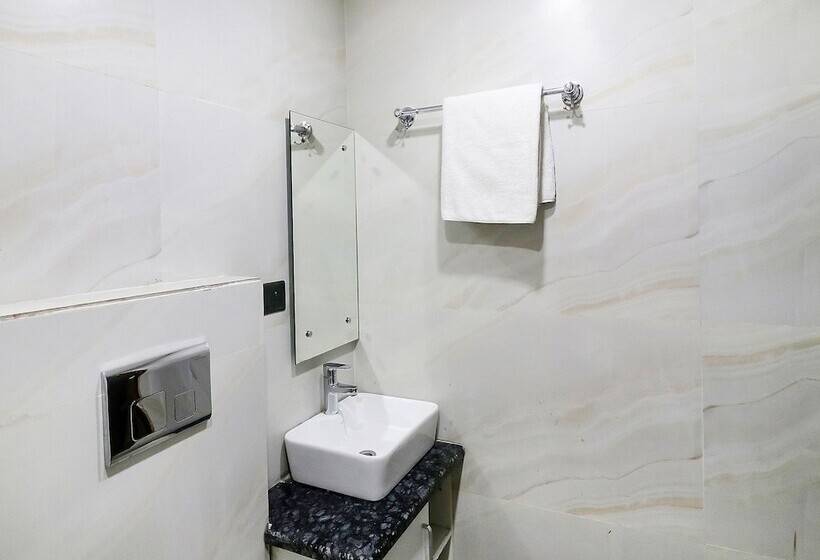 Fabhotel Kiara The Private Suites