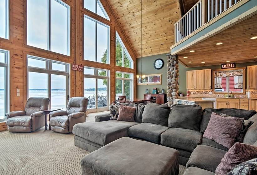 Family Friendly Lake Mitchell Oasis: Hike & Ski!