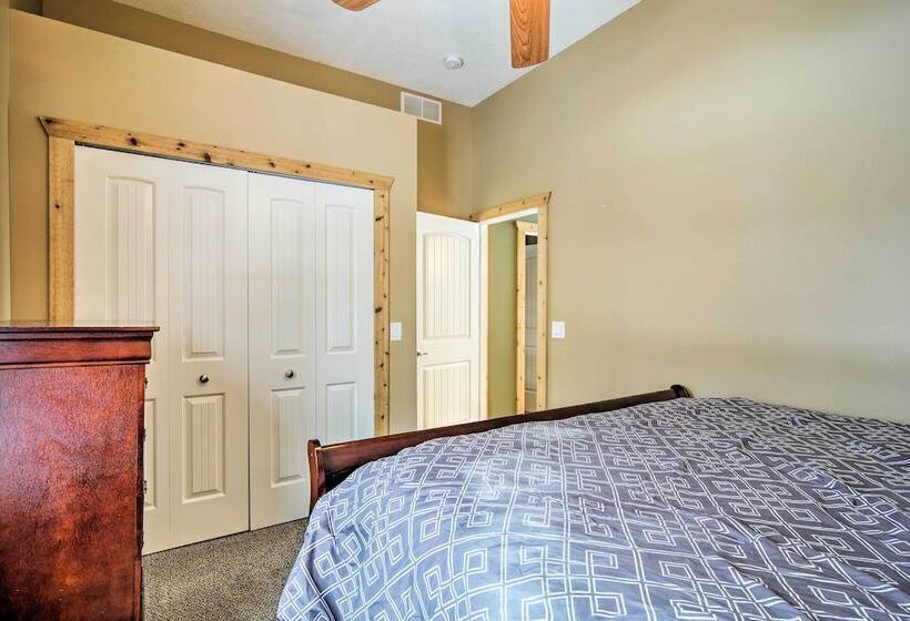 Family Friendly Lake Mitchell Oasis: Hike & Ski!