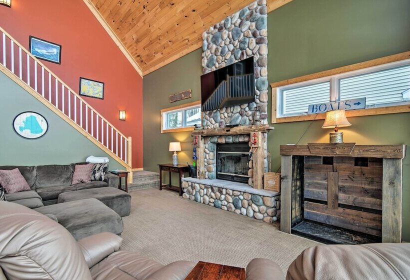 Family Friendly Lake Mitchell Oasis: Hike & Ski!