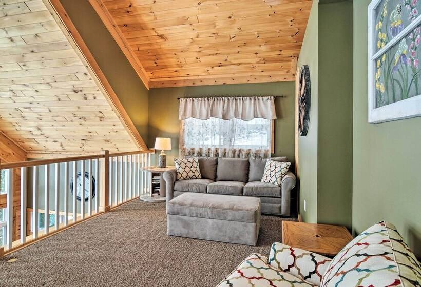 Family Friendly Lake Mitchell Oasis: Hike & Ski!