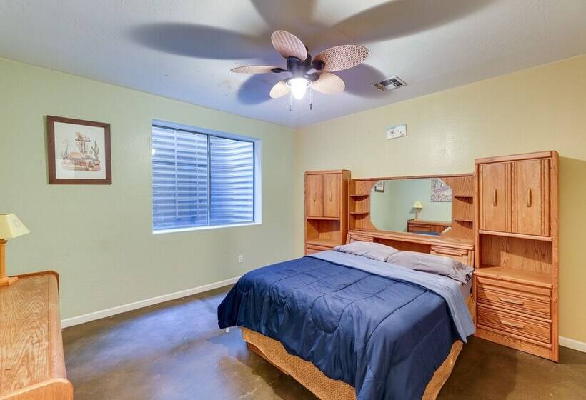 Chandler Oasis W/ Pool, Fire Pit, & Grill!