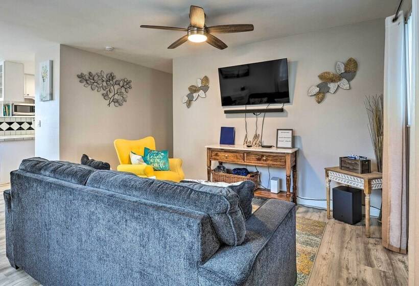 Gated Southern Miami Home: 22 Mi To Downtown!