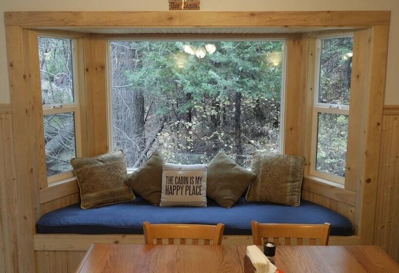 Glorious Summer At Cabin On The Creek