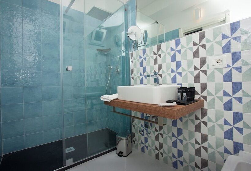 簡易ホテル Aquamaris Design Suite & Spa