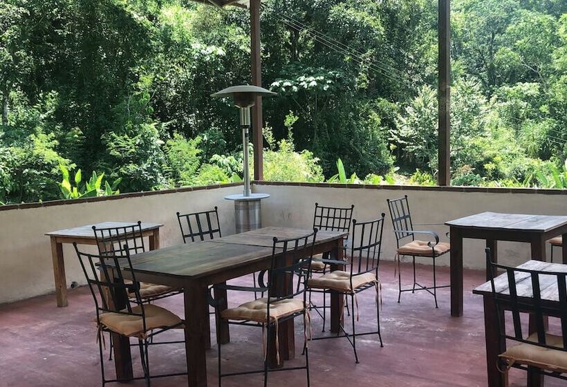 فندق فئة نجمة واحدة Casa Edward