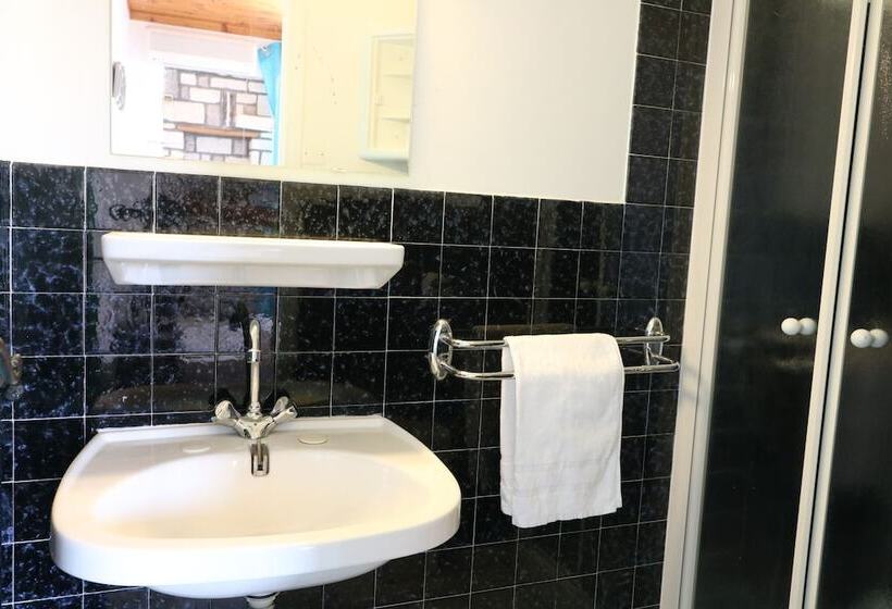 호텔 30 Rte De Vallon Pont D Arc