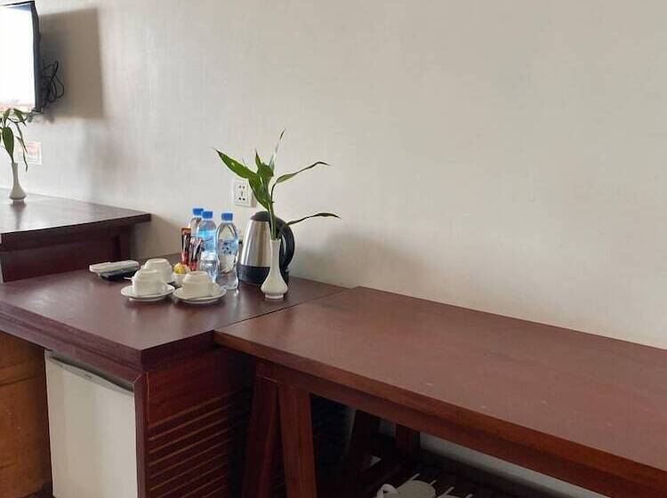 בית מלון כפרי Ang Damnak Samrith Boutique