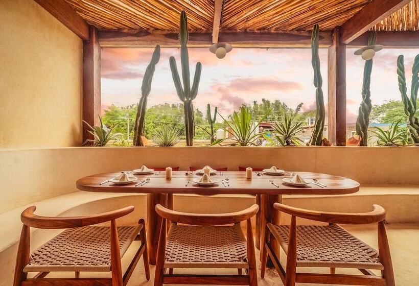 ホテル Bacalari   Adults Only