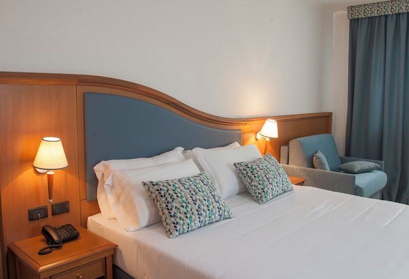 בית מלון כפרי Centrale