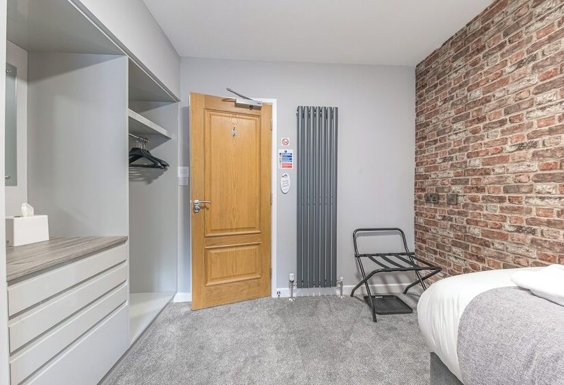 호텔 Chequers Lodge  Dalton In  Furness  Self Check In