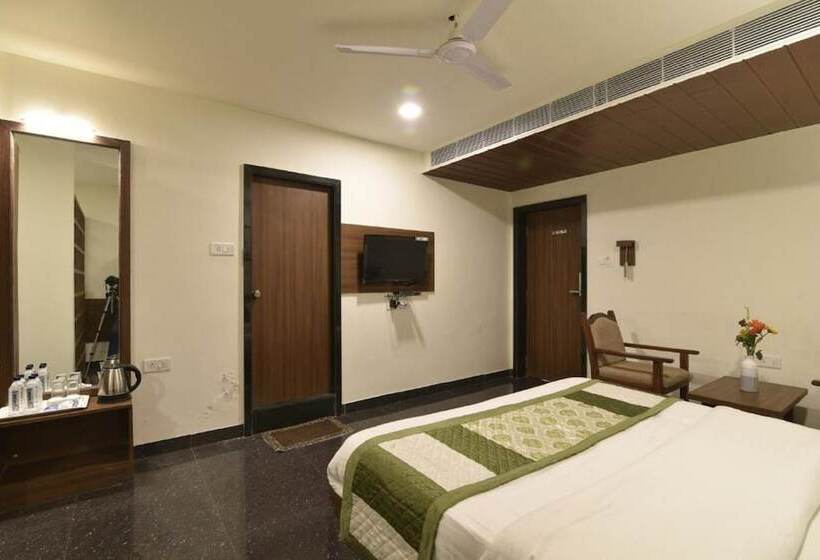 בית מלון כפרי Clove