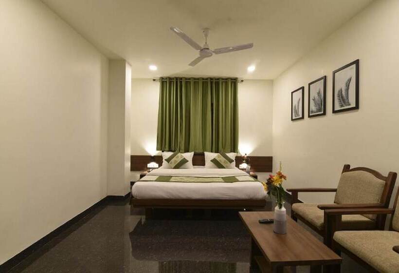 בית מלון כפרי Clove