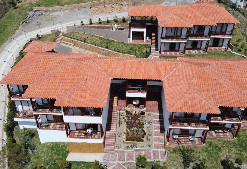 هتل Cordillera De Los Andes