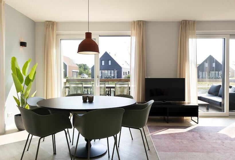 ホテル Dormio Resort Nieuwvliet Bad