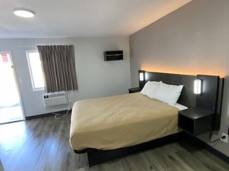 ホテル Efficiency Lodge   Columbus Ga