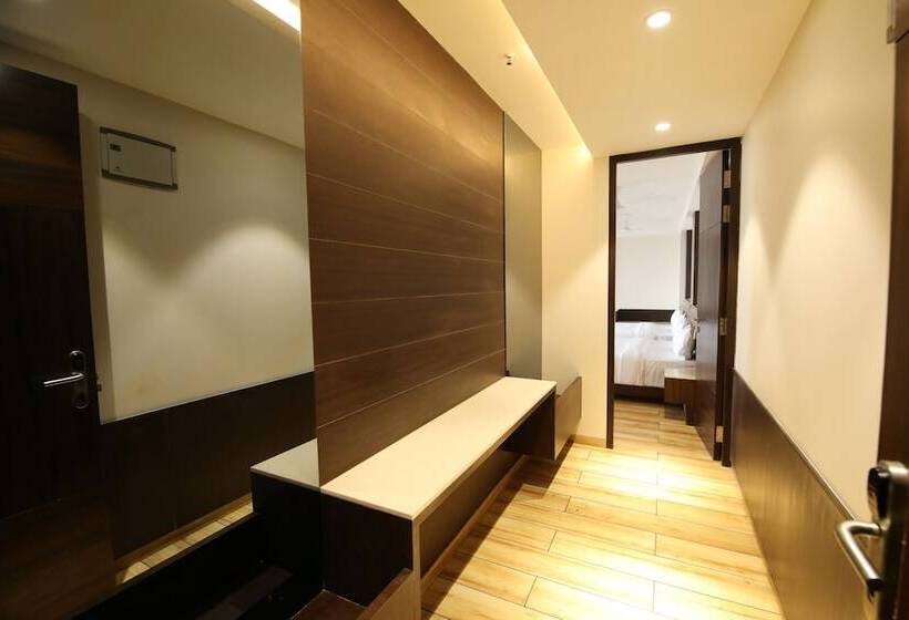 בית מלון כפרי Enrise By Sayaji Rewa