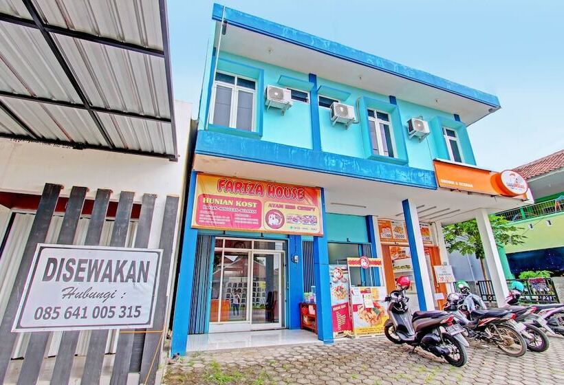 Отель Fariza House Syariah By Oyo