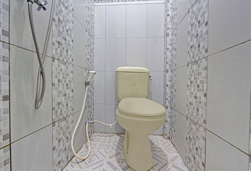 Отель Fariza House Syariah By Oyo