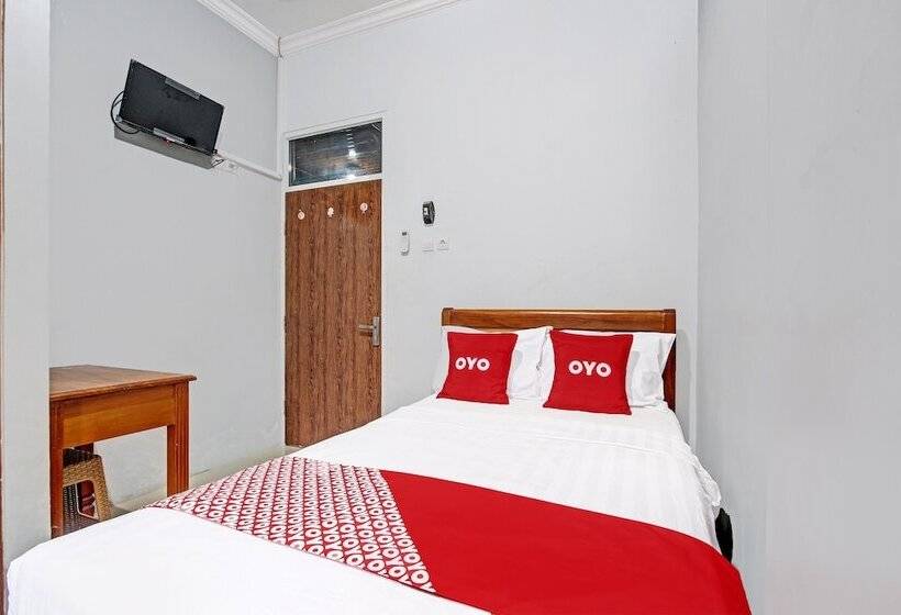 Отель Fariza House Syariah By Oyo