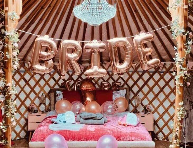 فندق Glamp And Tipple