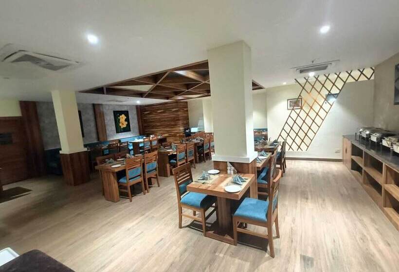 Отель Golden Orchid