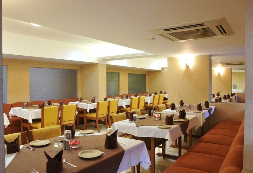 فندق Goradia Shirdi