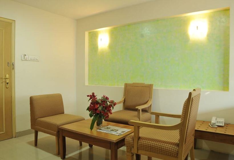 فندق Goradia Shirdi