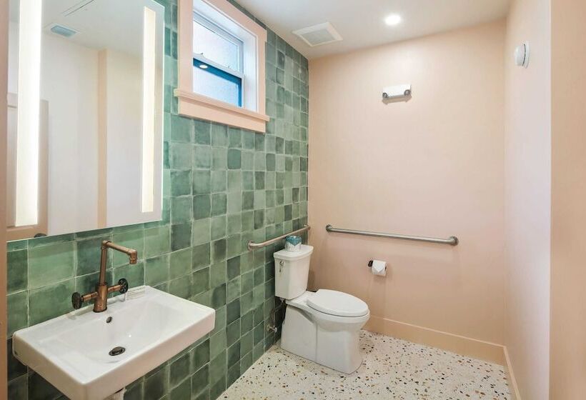 ホテル Grand Maloney