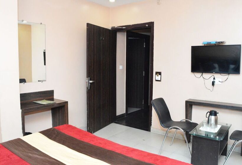 בית מלון כפרי Green Tree