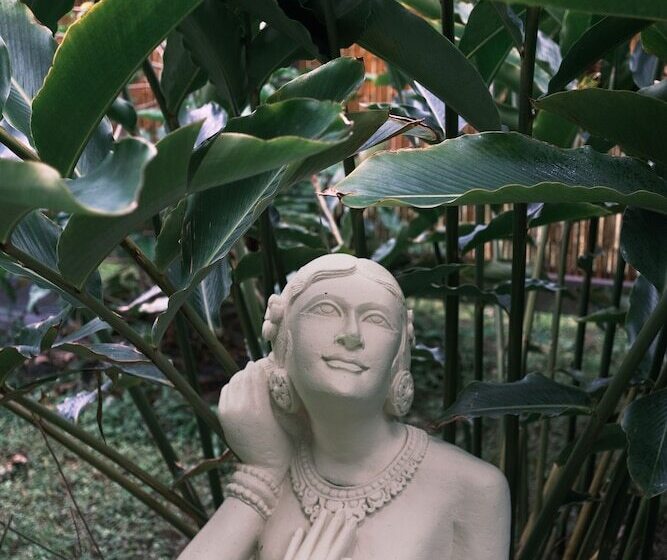 فندق Hilo Beach House Inn