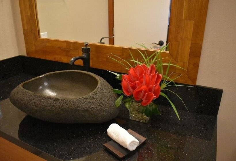 فندق Hilo Beach House Inn