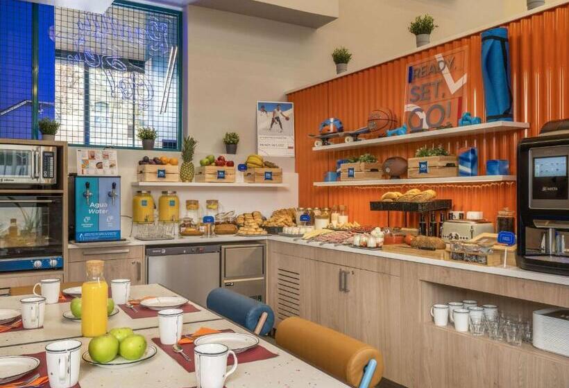 فندق Ibis Budget Valencia Centro Puerto