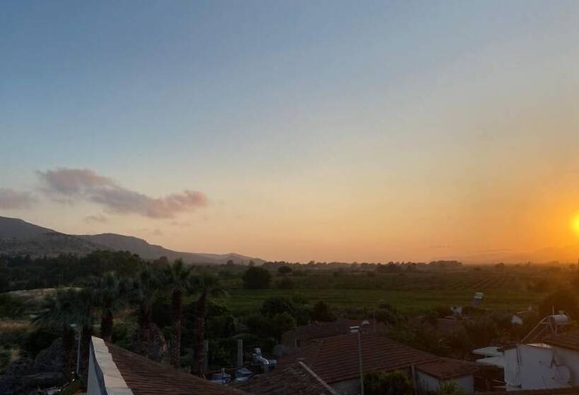 In Ephesus Hotel And Art Galery