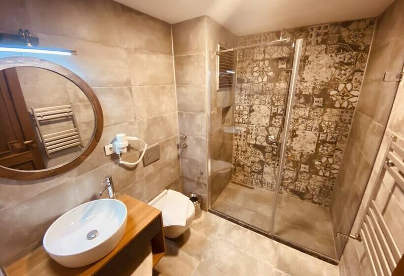 In Ephesus Hotel And Art Galery